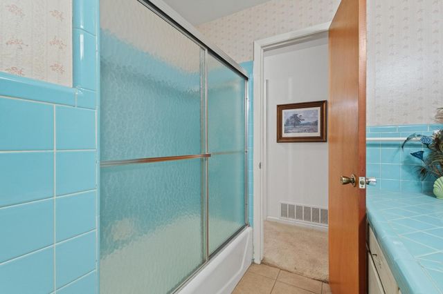 233 Haning Drive, Paris, TX 75462