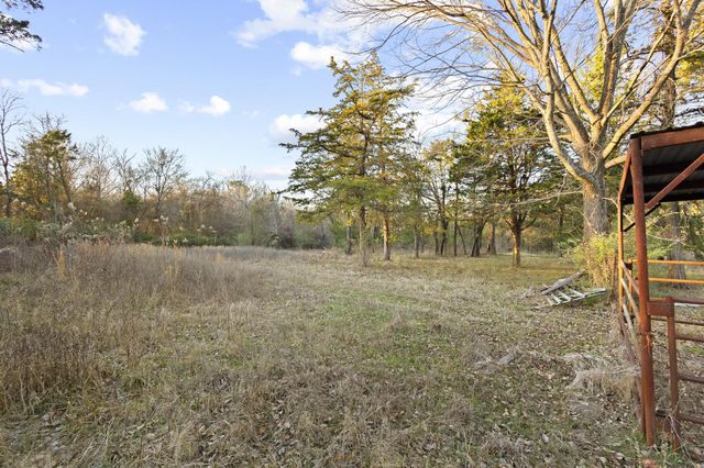 233 Haning Drive, Paris, TX 75462