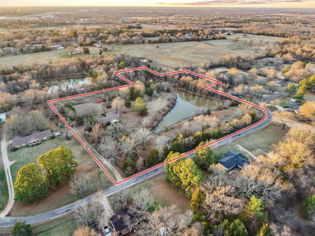 233 Haning Drive, Paris, TX 75462