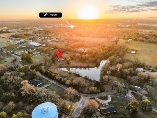 233 Haning Drive, Paris, TX 75462