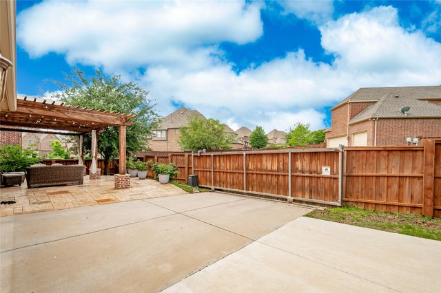 7219 Comal Drive, Irving, TX 75039