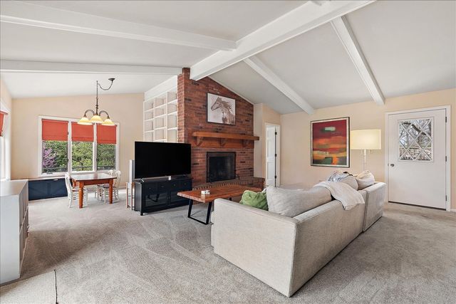 1314 Bunker Avenue, Flossmoor, IL 60422