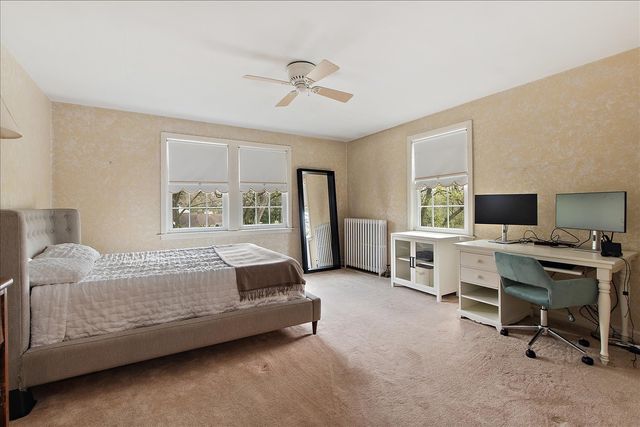 1314 Bunker Avenue, Flossmoor, IL 60422