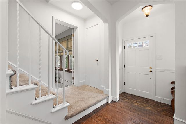 1314 Bunker Avenue, Flossmoor, IL 60422