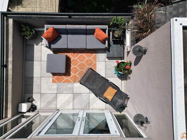 1933 W Potomac Avenue, Chicago, IL 60622