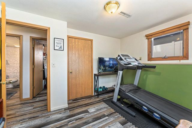 2520 Island Park ROAD, La Crosse, WI 54603