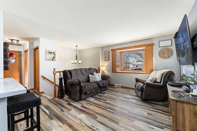 2520 Island Park ROAD, La Crosse, WI 54603