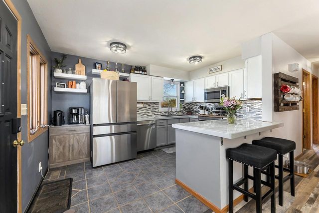 2520 Island Park ROAD, La Crosse, WI 54603