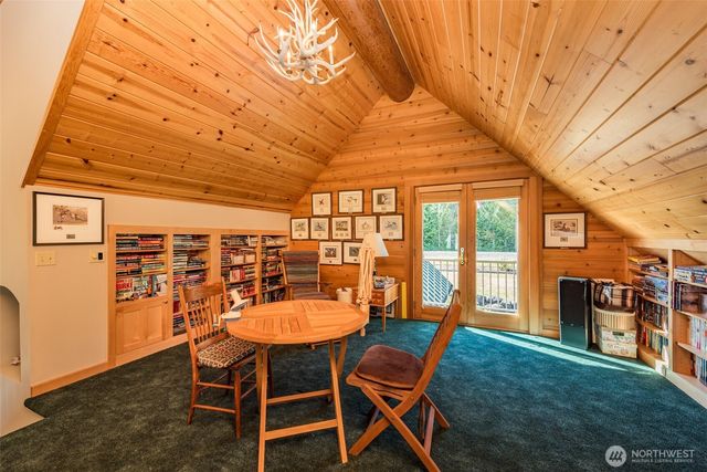 279 Ocean View Dr, Port Angeles, WA 98362