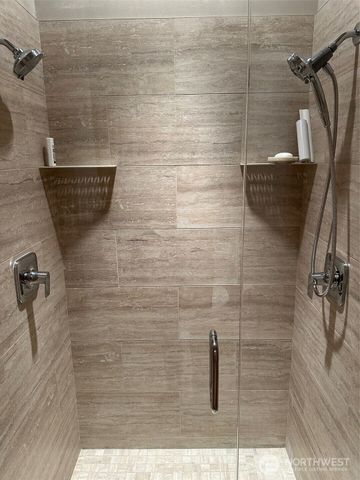 279 Ocean View Dr, Port Angeles, WA 98362