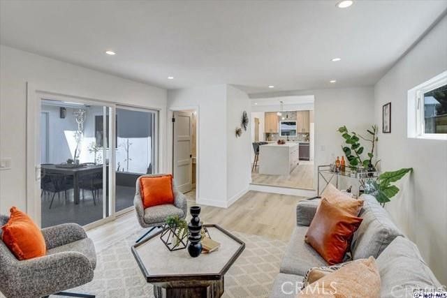 10811 Floralita Avenue, Sunland, CA 91040