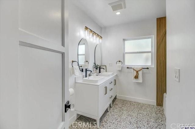 10811 Floralita Avenue, Sunland, CA 91040