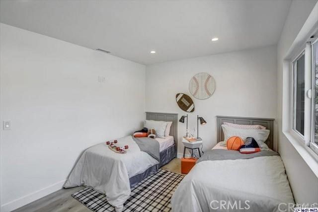 10811 Floralita Avenue, Sunland, CA 91040