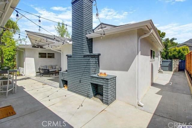 10811 Floralita Avenue, Sunland, CA 91040
