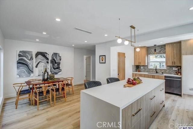 10811 Floralita Avenue, Sunland, CA 91040