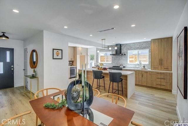 10811 Floralita Avenue, Sunland, CA 91040
