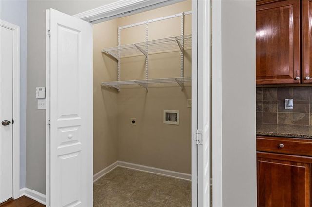 1005 Chalbury Way, Alpharetta, GA 30004