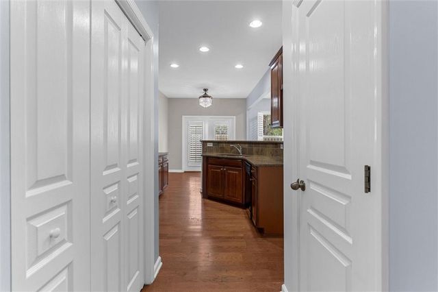 1005 Chalbury Way, Alpharetta, GA 30004