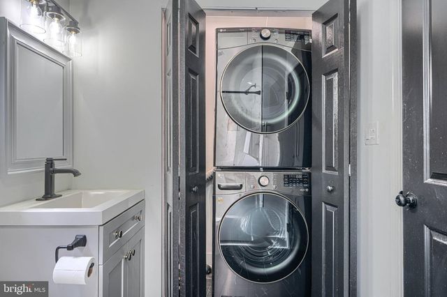 1412 ELLIS RD, Annapolis, MD 21403