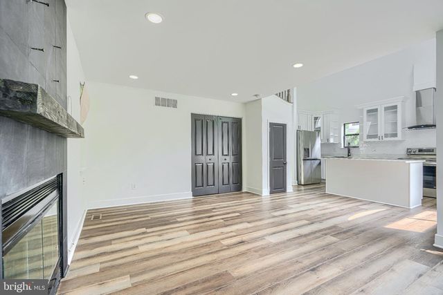 1412 ELLIS RD, Annapolis, MD 21403
