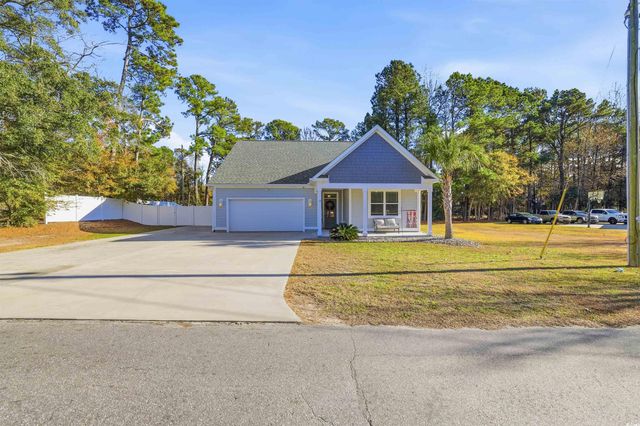 11590 Bay Dr., Little River, SC 29566