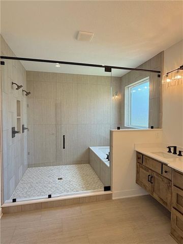 7735 N DONNELLY Avenue, Kansas City, MO 64158