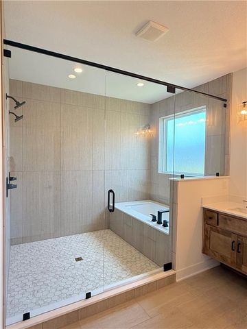 7735 N DONNELLY Avenue, Kansas City, MO 64158