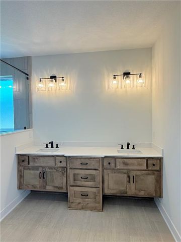 7735 N DONNELLY Avenue, Kansas City, MO 64158