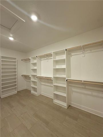 7735 N DONNELLY Avenue, Kansas City, MO 64158