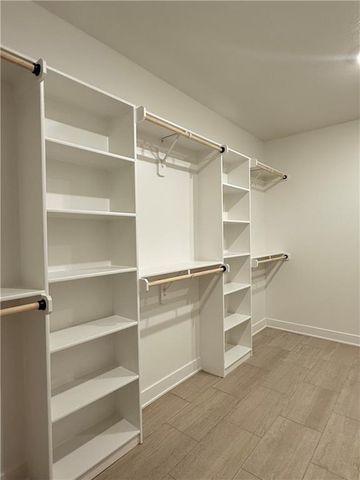 7735 N DONNELLY Avenue, Kansas City, MO 64158