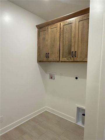 7735 N DONNELLY Avenue, Kansas City, MO 64158