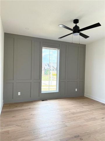 7735 N DONNELLY Avenue, Kansas City, MO 64158