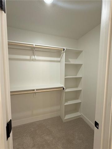 7735 N DONNELLY Avenue, Kansas City, MO 64158