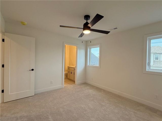 7735 N DONNELLY Avenue, Kansas City, MO 64158