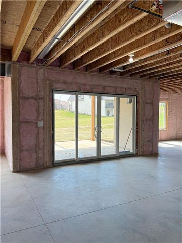 7735 N DONNELLY Avenue, Kansas City, MO 64158