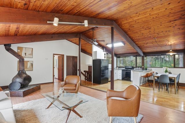 234 Tophet Road, Carlisle, MA 01741