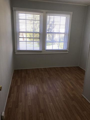 1401 8th St, Old Hickory, TN 37138