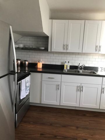 1401 8th St, Old Hickory, TN 37138