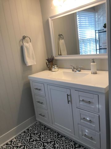 1401 8th St, Old Hickory, TN 37138