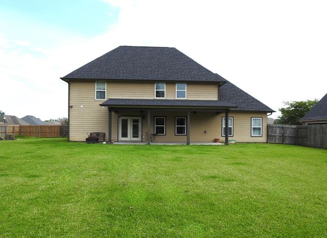4622 Sugar Bend St, Houma, LA 70364