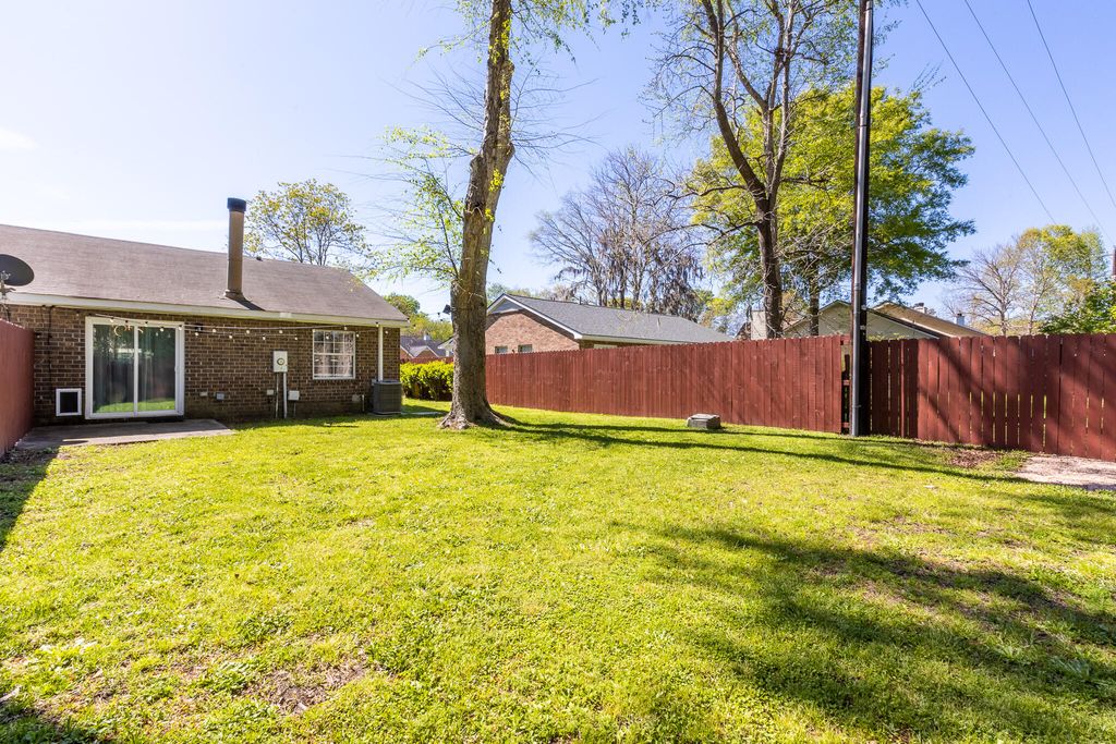 Image 19 of property listing at 9614 N Cardinal Drive, Ladson, SC 29456