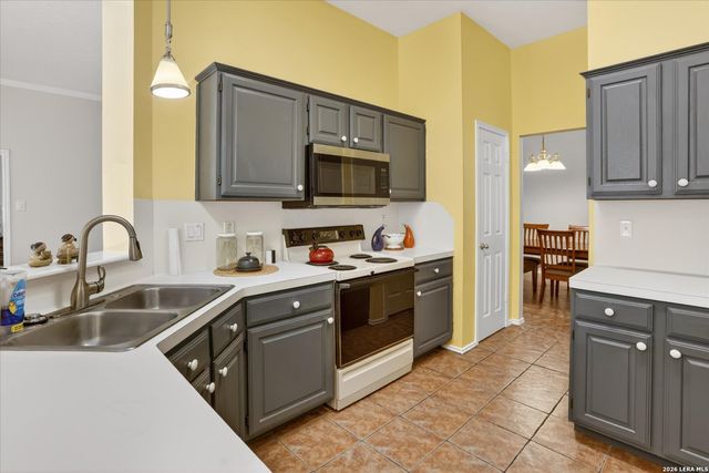 1806 Kingsbridge, San Antonio, TX 78253