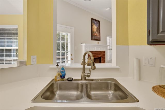 1806 Kingsbridge, San Antonio, TX 78253