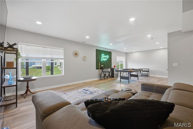 2237 Hagenstone Terrace, Unincorporated, MO 63125
