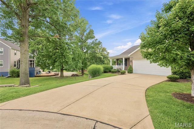 2237 Hagenstone Terrace, Unincorporated, MO 63125