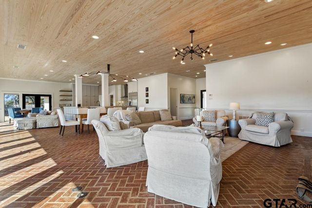 15848 McElroy Rd, Whitehouse, TX 75791