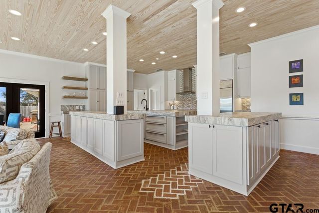 15848 McElroy Rd, Whitehouse, TX 75791