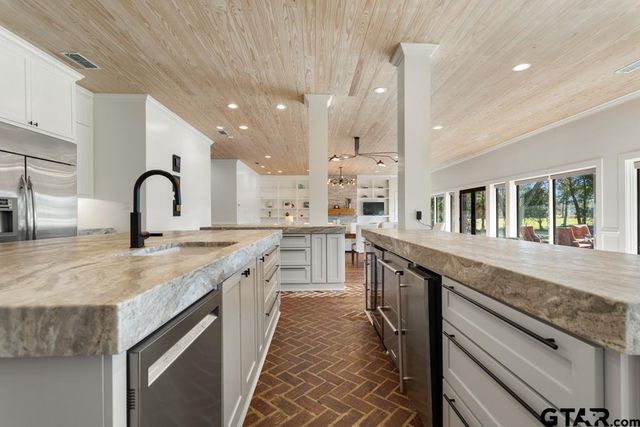 15848 McElroy Rd, Whitehouse, TX 75791