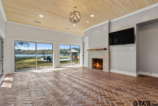 15848 McElroy Rd, Whitehouse, TX 75791