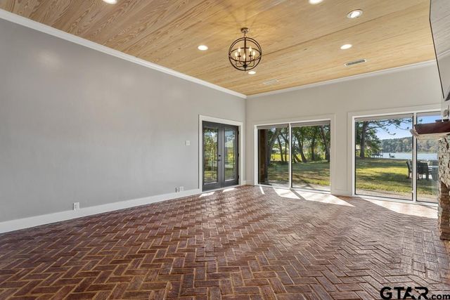 15848 McElroy Rd, Whitehouse, TX 75791